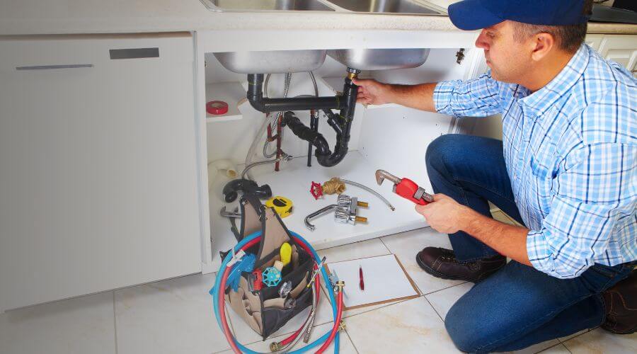 Local water heater installation in Brooker, FL